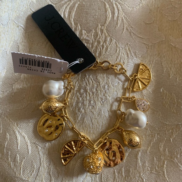 J Crew-NWT-Nautical Lemon Charm Bracelet-Gold Tone - Picture 2 of 7